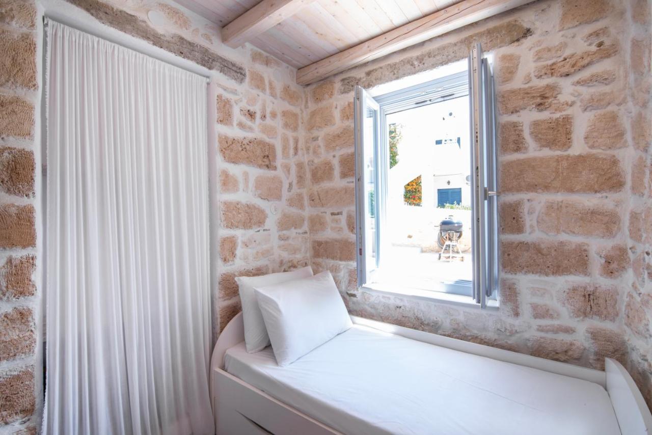 Terra E Sole Spa Suite Aegina Vathí 외부 사진