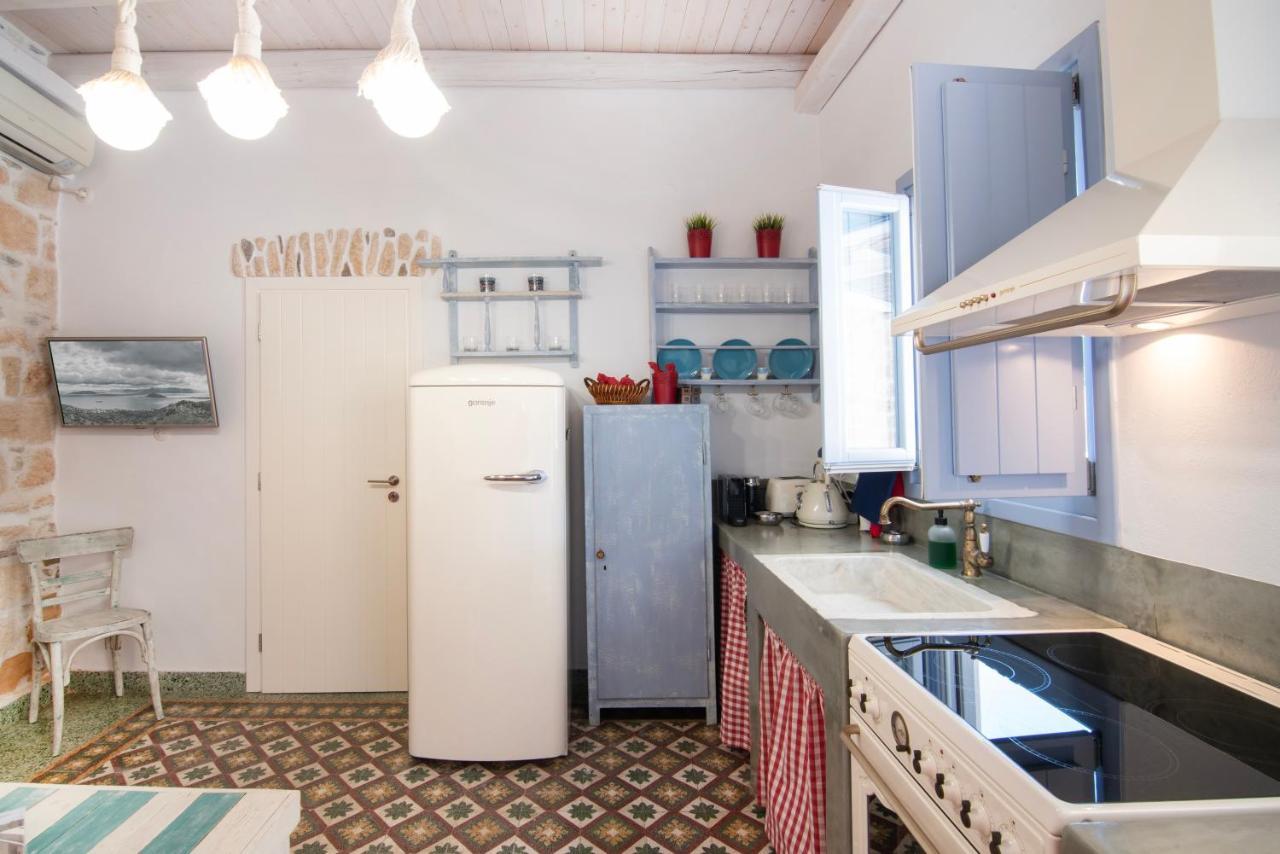 Terra E Sole Spa Suite Aegina Vathí 외부 사진